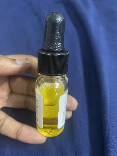 Minimalist Hair Serum for Dry Frizzy Hair with SPF 30, Keratin